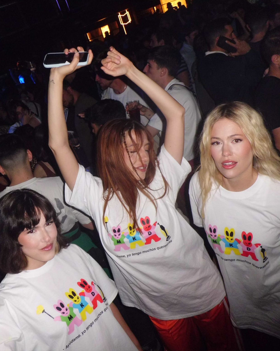 Ayúdame, yo tengo muchos quereseres